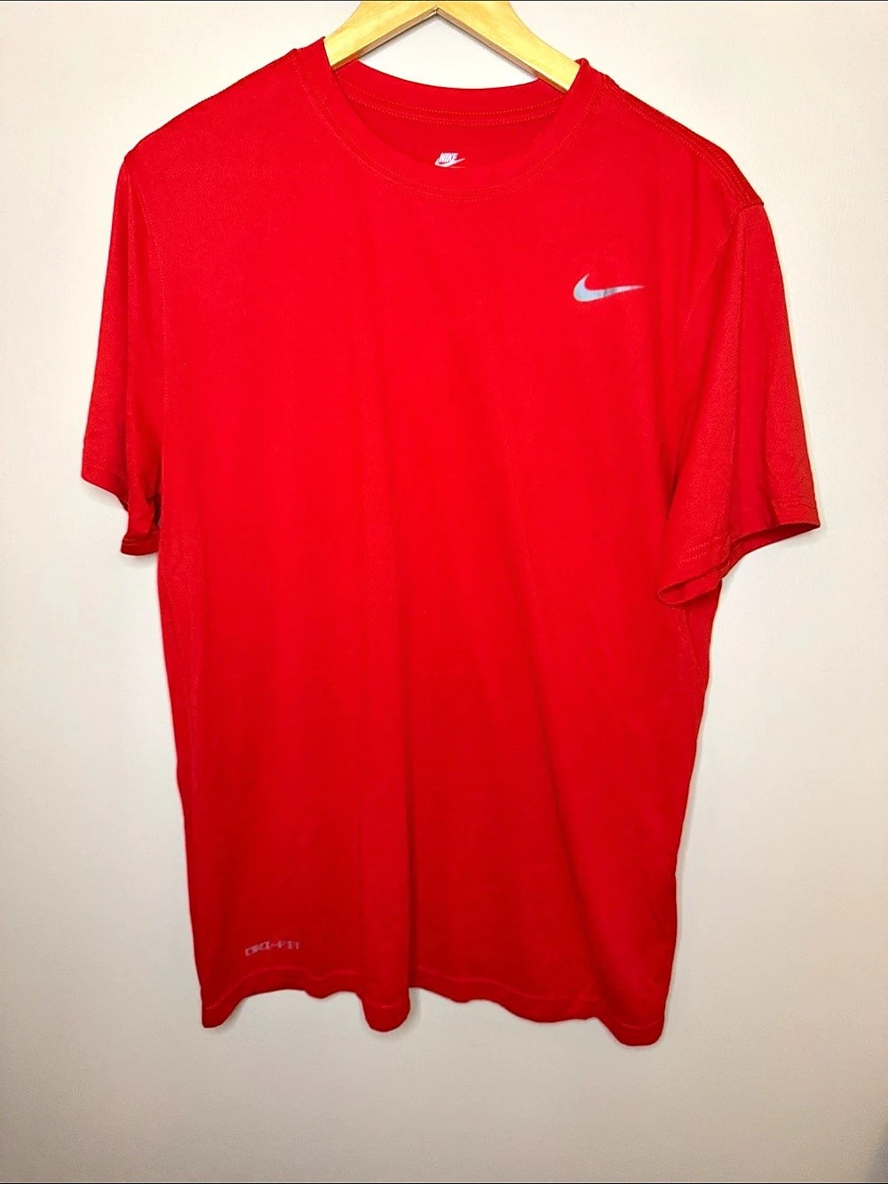 Nike The Nike Tee Dri-FIT Short Sleeve Tee Red XL